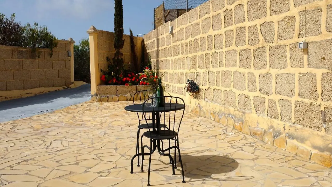 Casa en finca de uva con piscina privada, cubierta y climatizada La Degollada Сasa de vacaciones