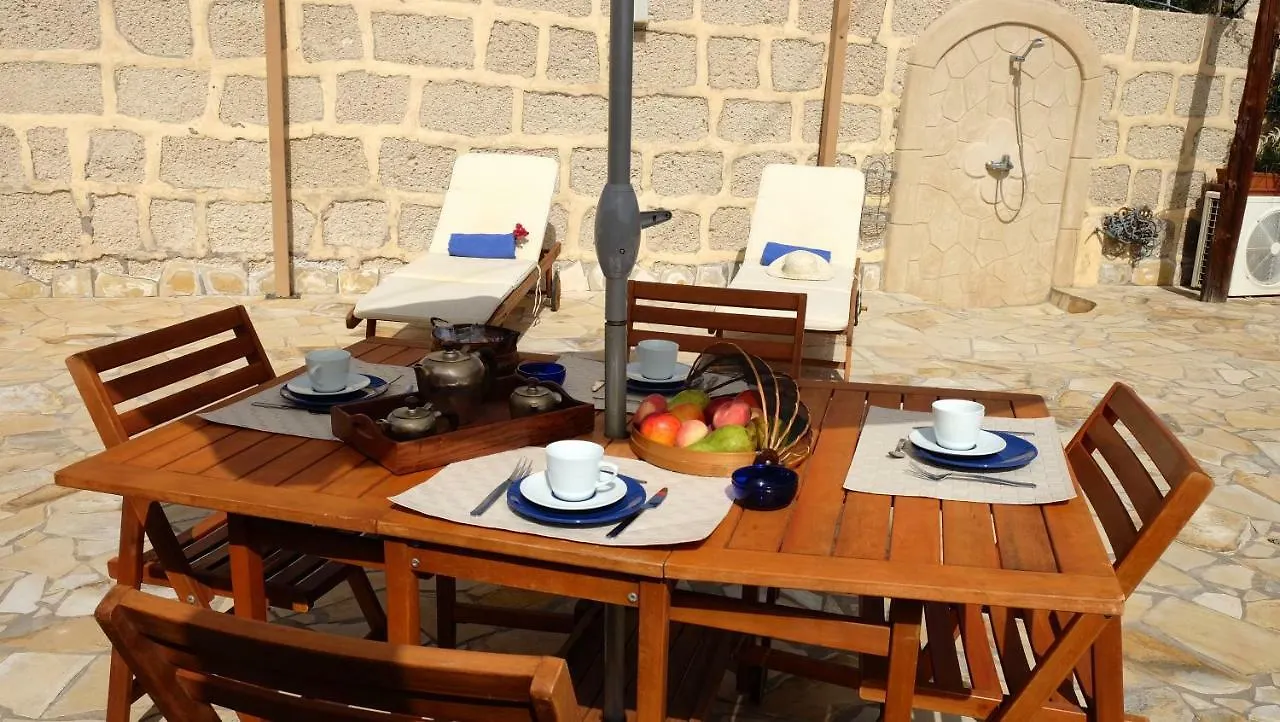Сasa de vacaciones Casa en finca de uva con piscina privada, cubierta y climatizada La Degollada España