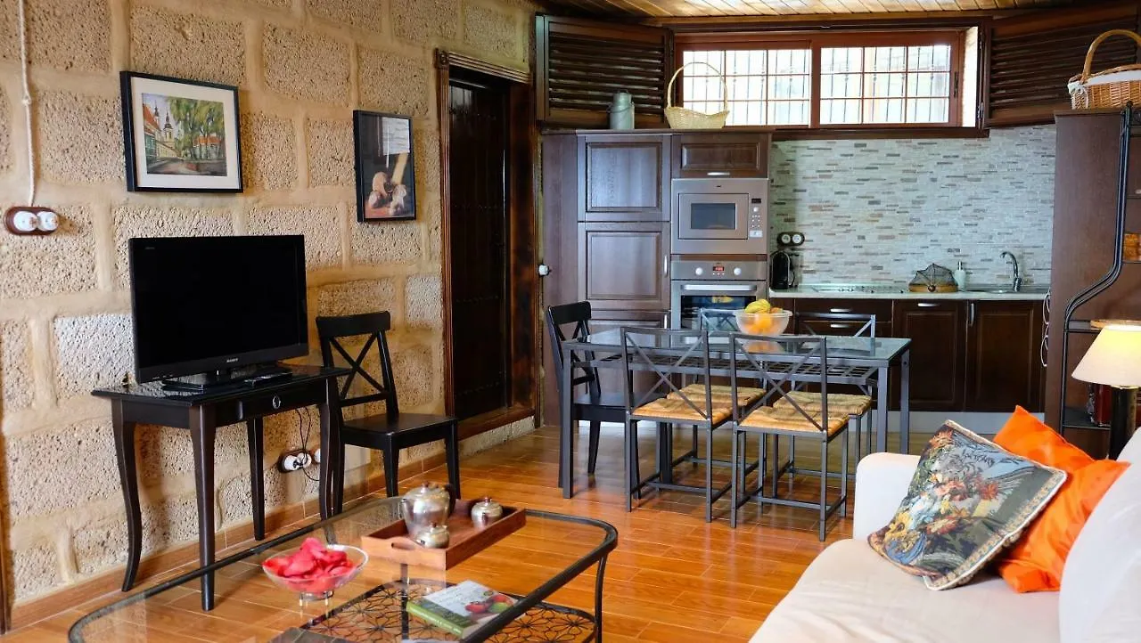 Casa en finca de uva con piscina privada, cubierta y climatizada La Degollada España